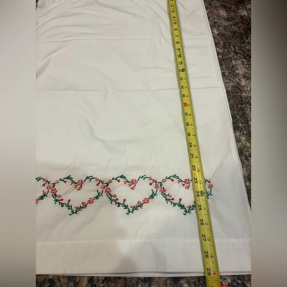 2 Vtg Cotton Hand Embroidered Heart Red Green Pillowcases 29” by 20”